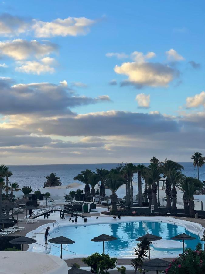 Precioso Rincon Entre El Mar Y Los Volcanes Costa Teguise Esterno foto